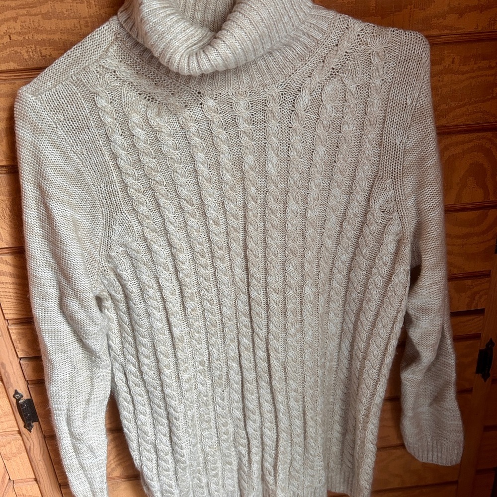 Croft & Barrow Light Tan Cable Knit Turtleneck Sweater
